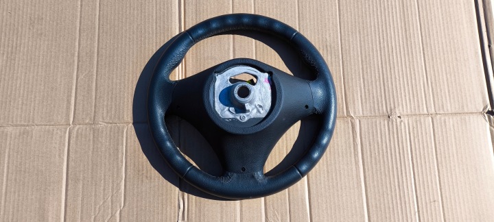 VOLANT BMW 1 E81 E82 E87 3 E90 E91 SPORT CUIR EN BON ÉTAT