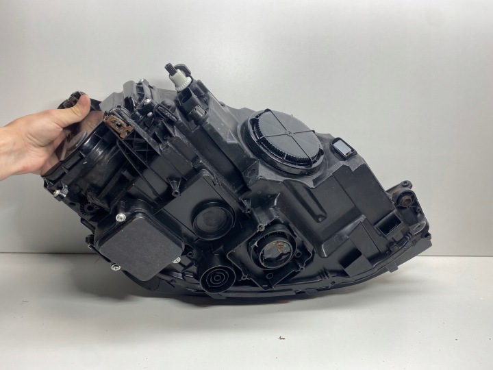 VOLKSWAGEN GOLF VII LIFT PHARE GAUCHE GAUCHE AVANT AVANT 5G1941081