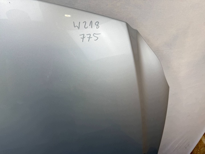 CAPOT COUVERCLE MOTEUR AVANT MERCEDES CLS W218 CODE VERNIS 775