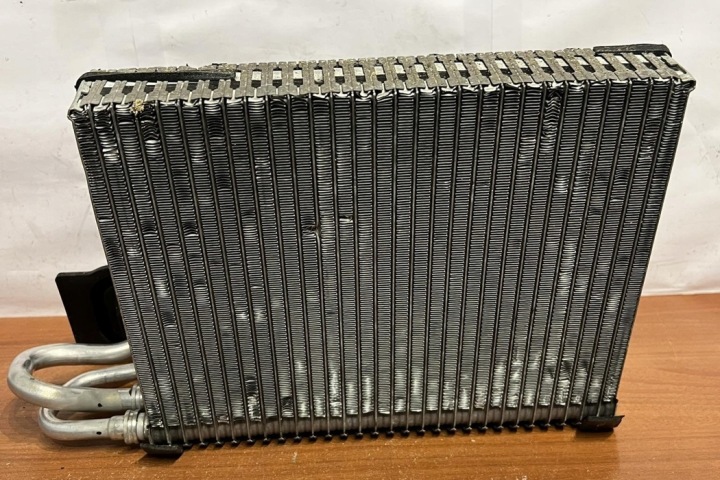 RADIATEUR RÉCHAUFFEURS BMW X5 (E70) 64116968202 GASOLINE 2009