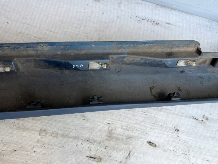 MOULURE SEUIL SEUIL DROIT VOLVO V40 II 2012- 31395043