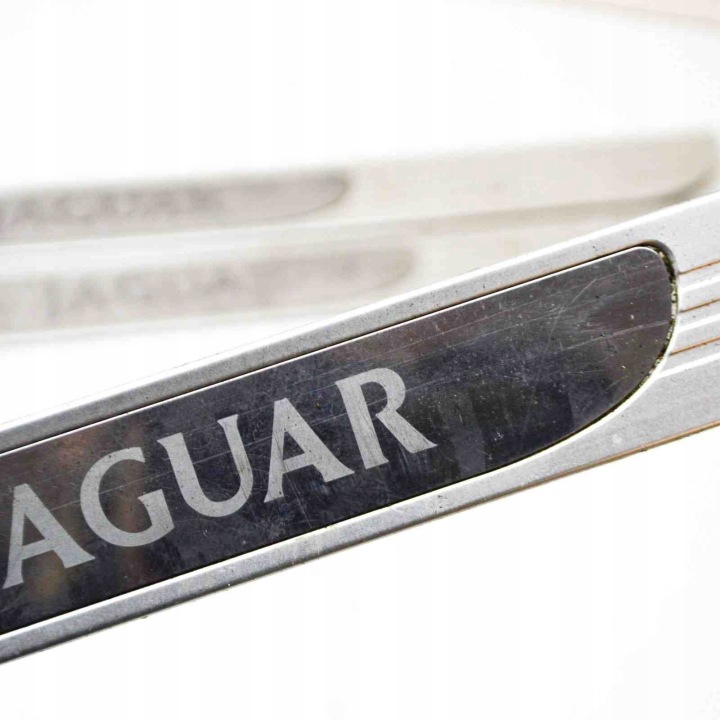 ENSEMBLE SEUIL JAGUAR S-TYPE (X200) 1R8313244AD 14314413 2.7L 152KW 2005