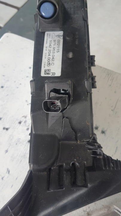 PHARES ANTIBROUILLARD CLIGNOTANT LED DRE DROIT PORSCHE PANAMERA 971953042C