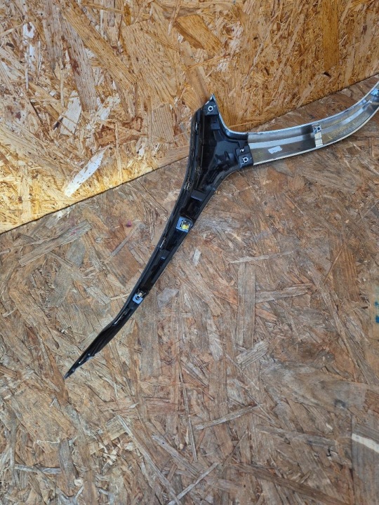 CHROME GAUCHE CALANDRE MAZDA 2 19- DHM1-507K1