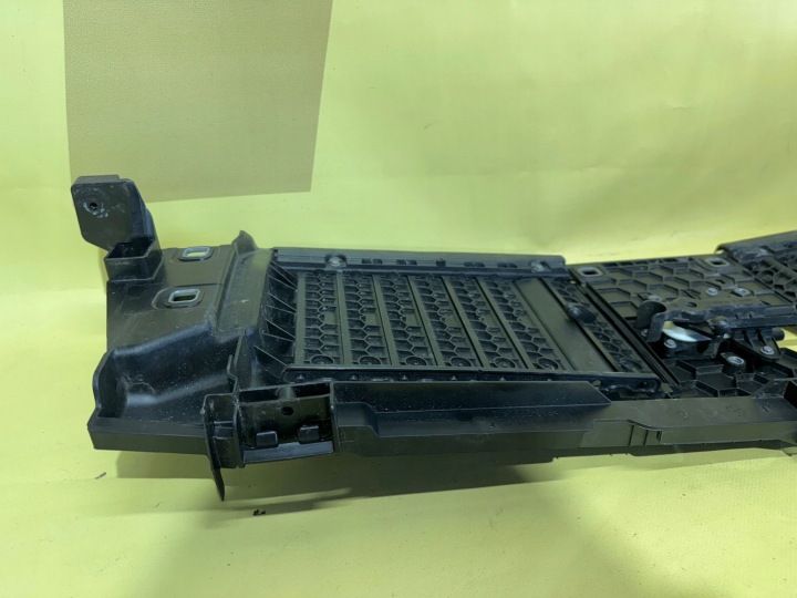 MERCEDES GLC 254 C254 GUIDE D'AIR STORE JALOUSIE A2546224300