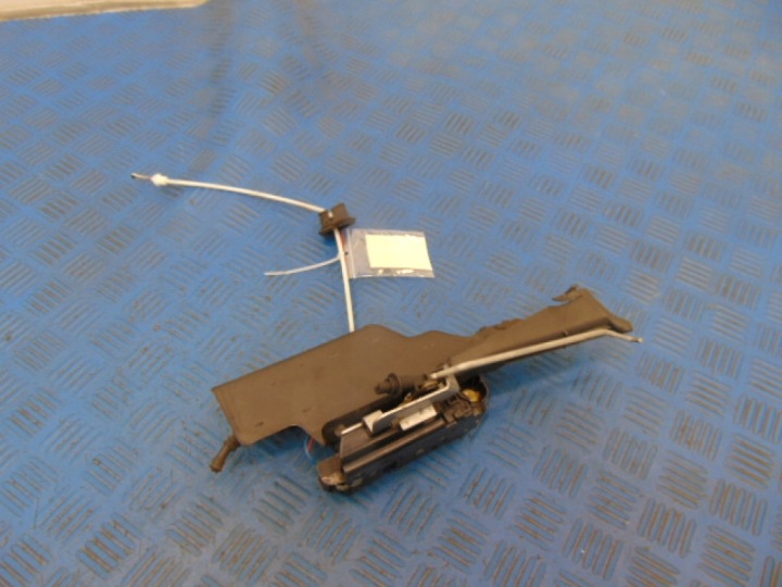 AUDI A4 B6 BERLINE SERRURE GAUCHE AVANT 5PORTES 8E0837349