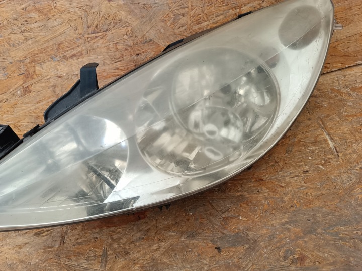 PROJECTEUR PHARE GAUCHE AVANT EUROPE 9641615780 PEUGEOT 307 89005038