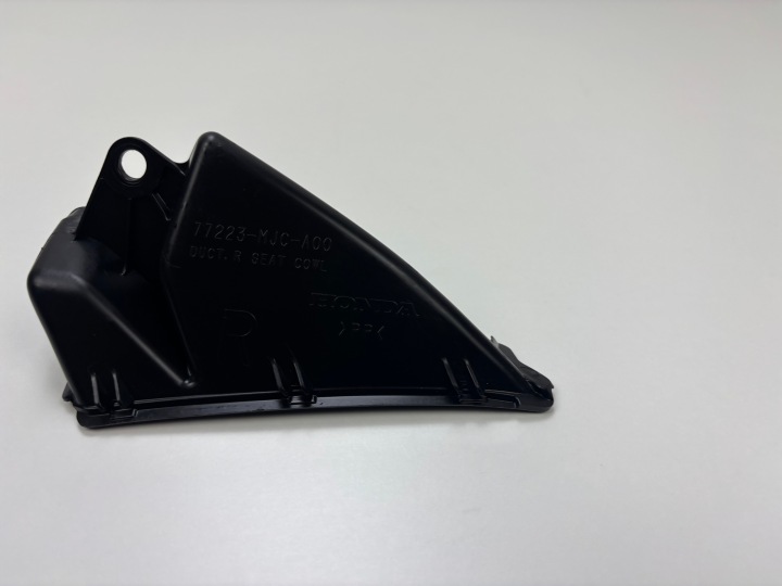 DROIT REMPLISSAGE ADMISSION CARÉNAGE HONDA CBR 600RR PC69 2024-