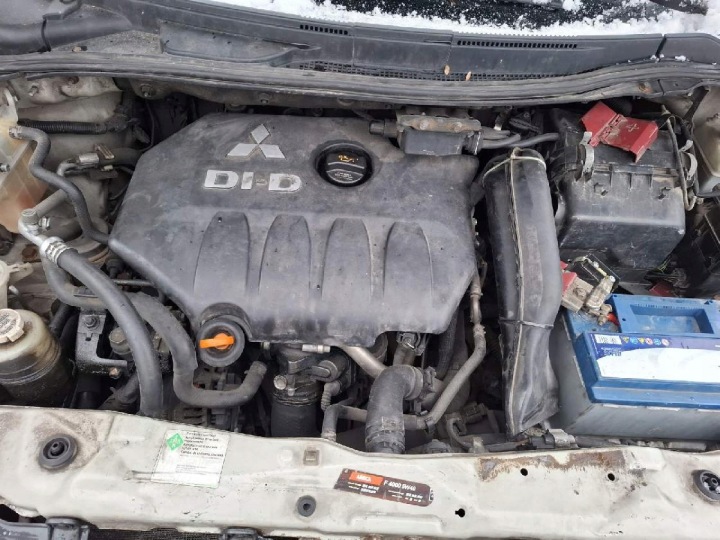 MITSUBISHI GRANDIS TUYAU ÉCHANGEUR D'AIR DE SURALIMENTATION 2006 2.0L 1505A096