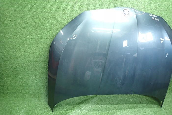 SKODA SCALA 19- CAPOT
