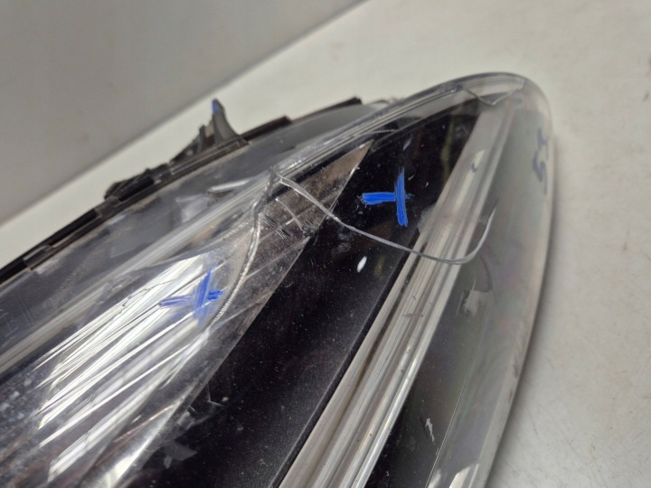 PHARE ENDOMMAGÉE AVANT AVANT DROITE VOLVO V40 COMPLET LED 16-19 32228484