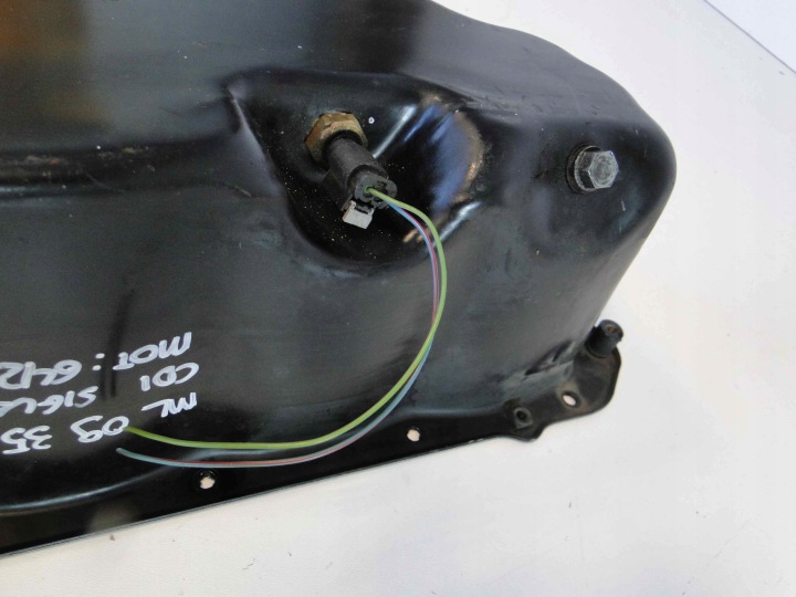 MERCEDES R W251 251 CARTER HUILEUX INFÉRIEURE PIÈCE