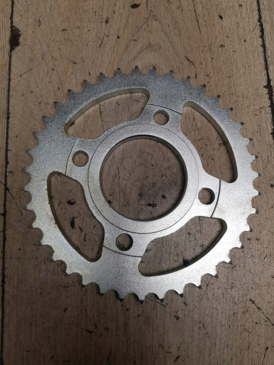 ENGRENAGE ARRIÈRE AFAM 10223-39 CHAÎNE 428 HONDA XL125S 79-83