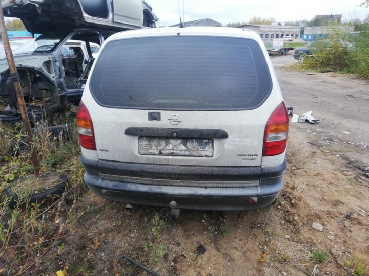 OPEL ZAFIRA COLLECTEUR ÉCHAPPEMENT 2001 2.0L 90500926