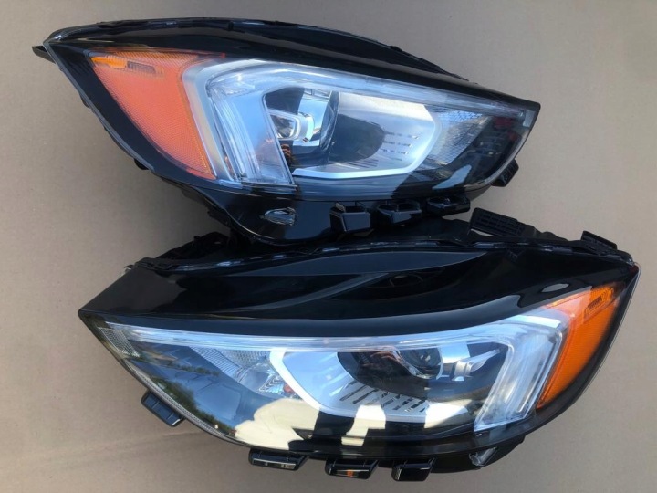 PHARE AVANT DROITE GAUCHE FORD EDGE 2018- EU/USA SUR LIFTCIE LIFT