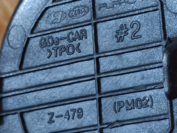 HYUNDAI I30 II BOUCHON CROCHET PARE-CHOCS AVANT 86588-A6000