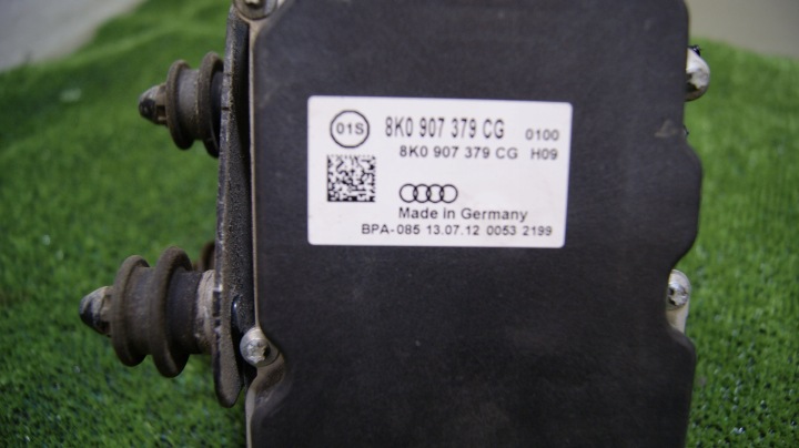 POMPE ABS AUDI A4 B8 8K0907379CG