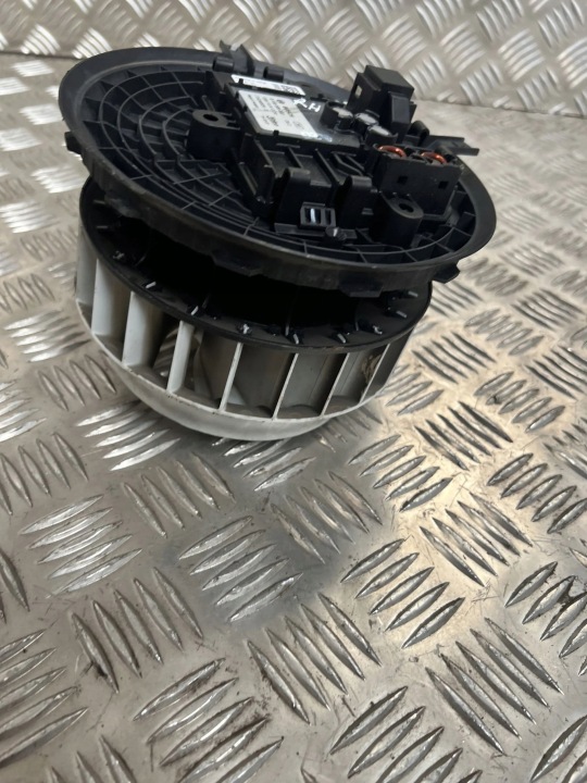 MERCEDES-BENZ C W205 2016 VENTILATEUR CONDUIT D'AIR VENTILATEUR