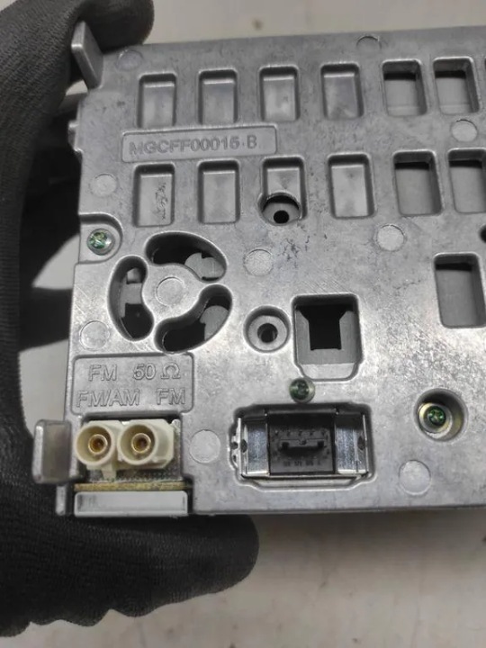RADIO AVEC NAVIGATION AUDI A4 AVANT (8ED, B7) 8T1035186B 1.97L DIESEL 2008