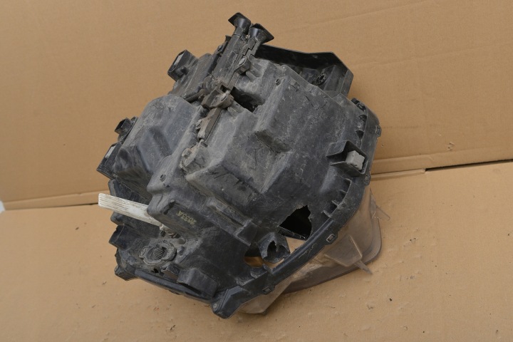 HYUNDAI SANTA FE PHARE GAUCHE AVANT AVANT 92101S1100
