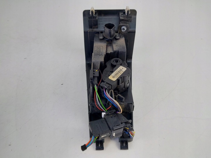 ODSWIEZACZ AIR DOSEUR ZAPACHU 9815211577 PEUGEOT 3008 II