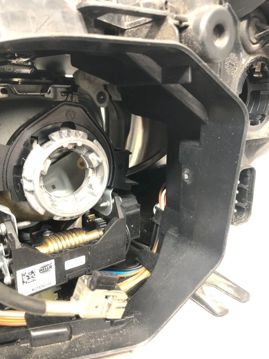 PHARE GAUCHE AVANT BMW 5 TOURING (E61) 15933200 3.5L DIESEL 2006