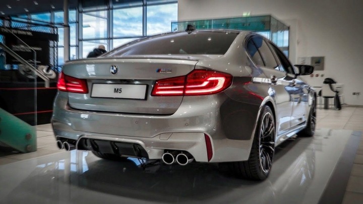 DIFFUSEUR M5 LOOK VERS ARRIÈRE PARE-CHOCS M SPORT VERS BMW G30/G31/F90 2017+