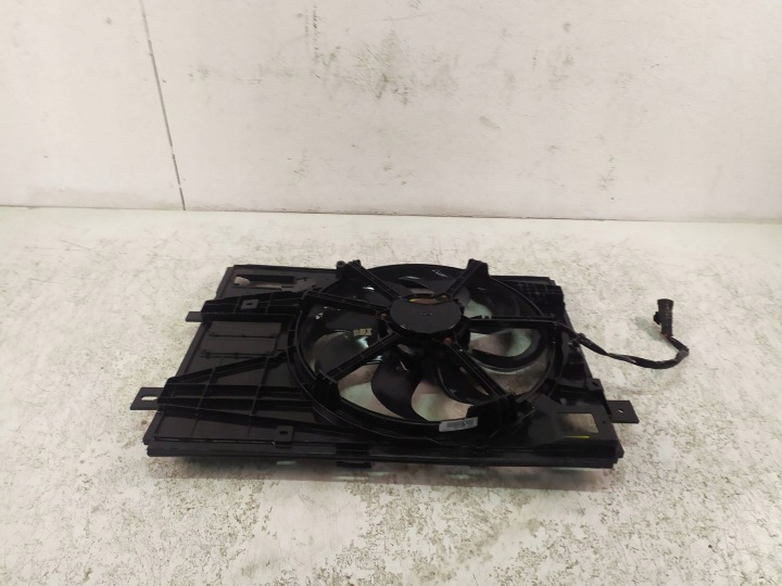 VENTILATEUR RADIATEUR ÉLECTRIQUE CITROEN C4 PEUGEOT 308 8291539