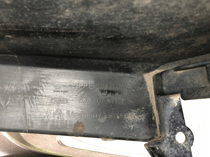 AUDI RS6 C8 UNIVERSEL PARE-CHOCS ARRIÈRE ARRIÈRE PDC 4K8807511J