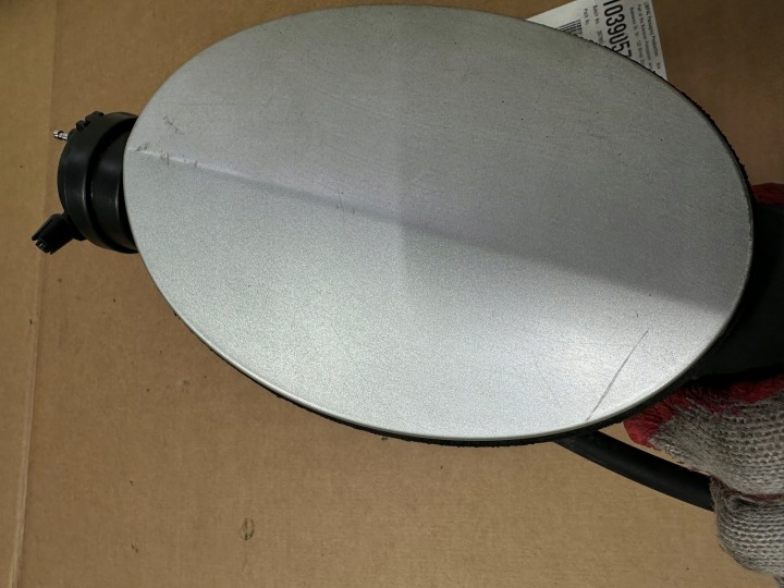 CLAPET GOULOTTE DE REMPLISSAGE CARBURANTS GOULOTTE DE REMPLISSAGE DE CARBURANT FIXATION MERCEDES SL R230,W230 SA2 C744