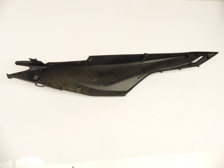 QUEUE PLASTIQUE PROTECTION CÔTÉ DÉFLECTEUR D'AIR GAUCHE HONDA NSS 125 350 FORZA 21+