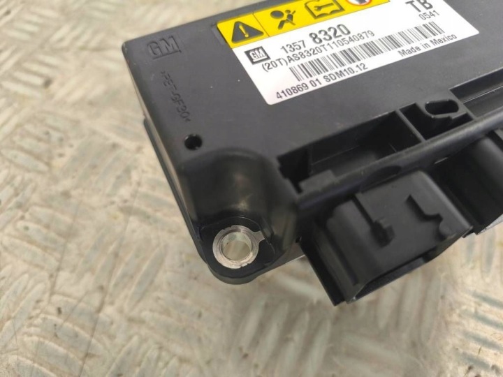 MODULE AIRBAG OPEL INSIGNIA A 13578320