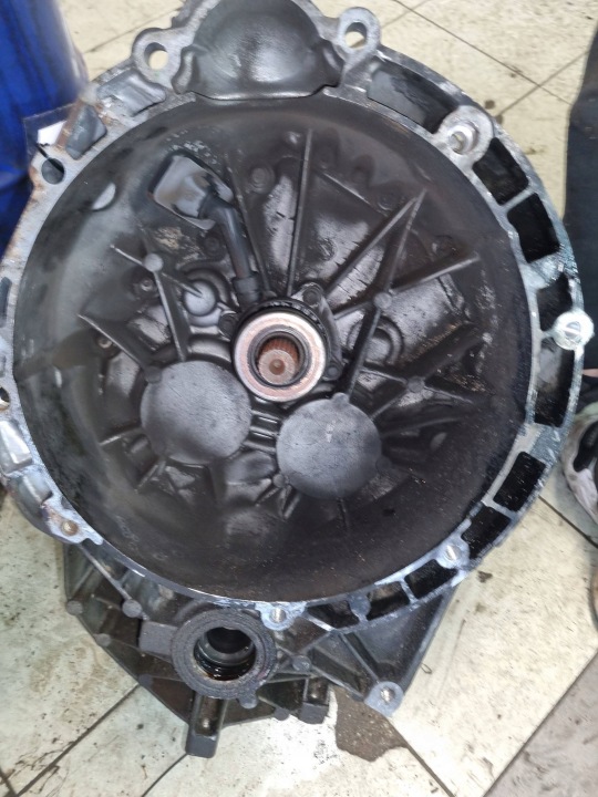 BOÎTE DE VITESSES MANUEL 6 ENGRENAGES FORD KUGA 2.0TDCI 6M2R7F096