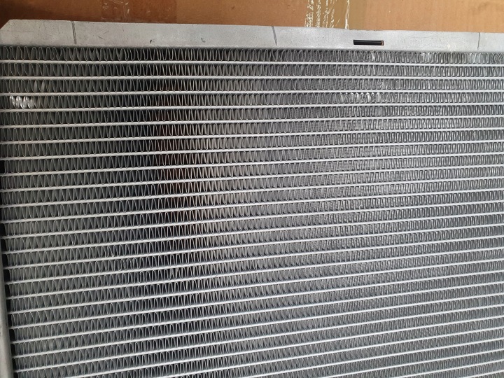 NRF 56124 RADIATEUR SYSTÈME REFROIDISSEMENT MOTEUR