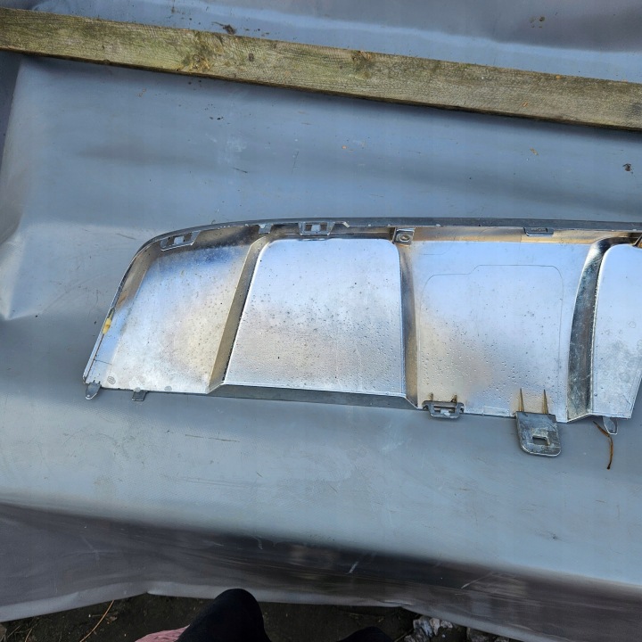 CHROME DIFFUSEUR DOUBLURE PARE-CHOCS ARRIÈRE MERCEDES GL W166 A1668806940