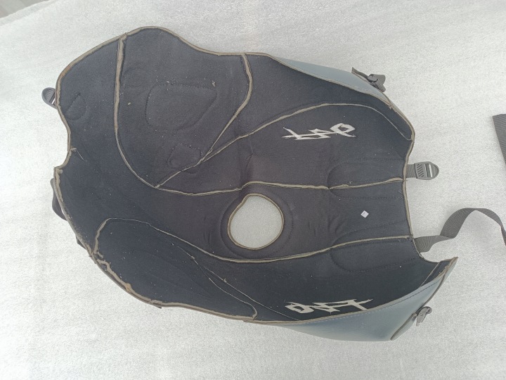 HOUSSE SUR RÉSERVOIR BAGSTER YAMAHA FZ6 AVEC N FAZER