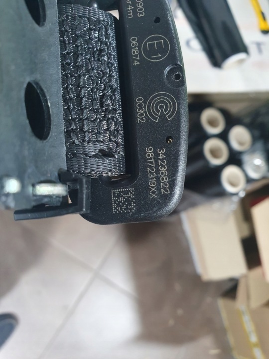 CEINTURE DE SÉCURITÉ CENTRAL ARRIÈRE PROACE RIFTER BERLINGO COMBO ORIGINE 98172319XX