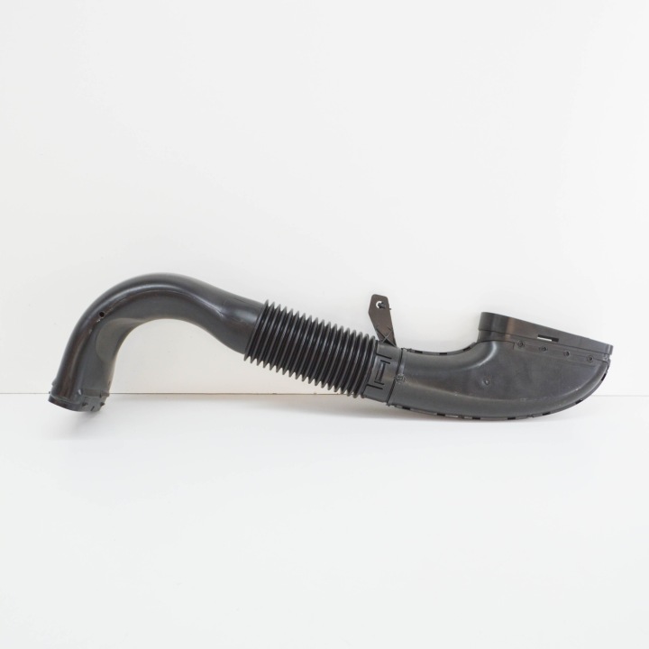 MERCEDES-BENZ C-CLASS W204 AIR INTAKE HOSE A6460900182 2010