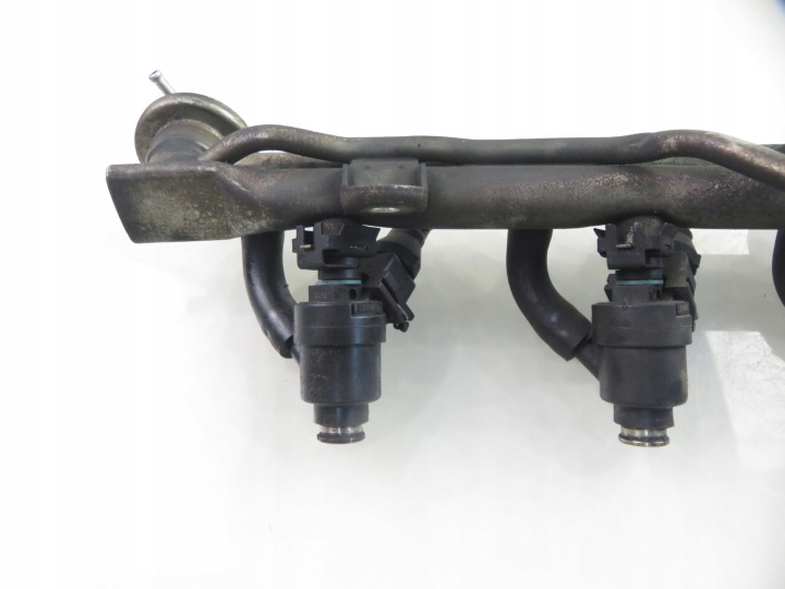 MOULURE INJECTION BMW 3 E46 318 I M43 B19 1247931 D3768FA 1435910