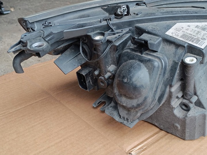 BMW 5 E60 E61 2008 GAUCHE CÔTÉ PHARE AVANT