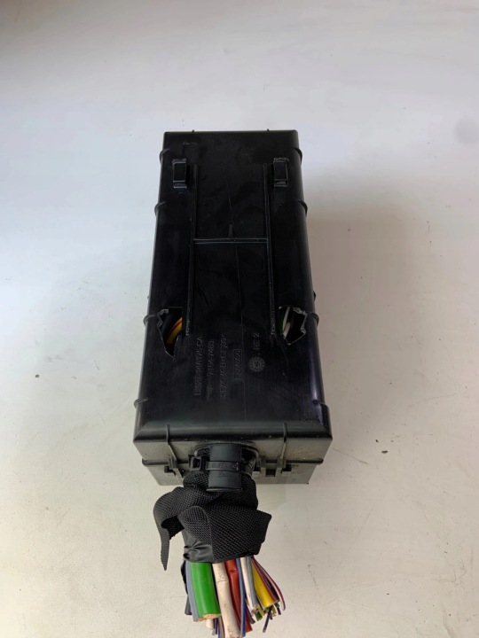 BOÎTE FUSIBLES FORD TRANSIT MK8 EWC