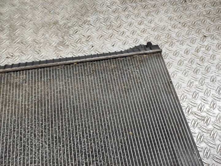 RADIATEUR EAU JAGUAR XE GX738005DC