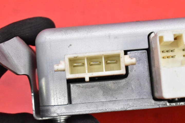 CONTRÔLEUR MODULE AMPLIFICATEUR 89650-05100 TOYOTA AVENSIS 3 III T27 09-11