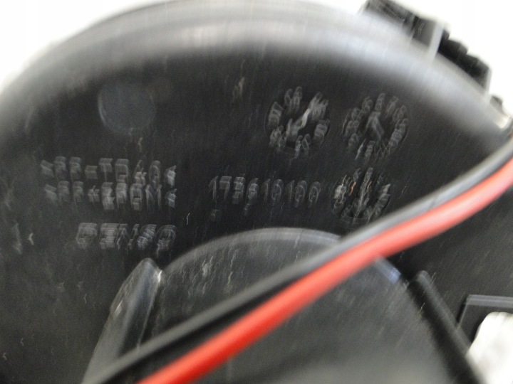 CITROEN C4 PICASSO I VENTILATEUR CONDUIT D'AIR GAUCHE ARRIÈRE