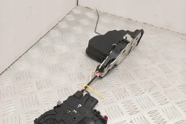 MÉCANISME DOMYKANIA DROITS ARRIÈRE PORTES BMW 5 (F10) 7154515 2.0L DIESEL