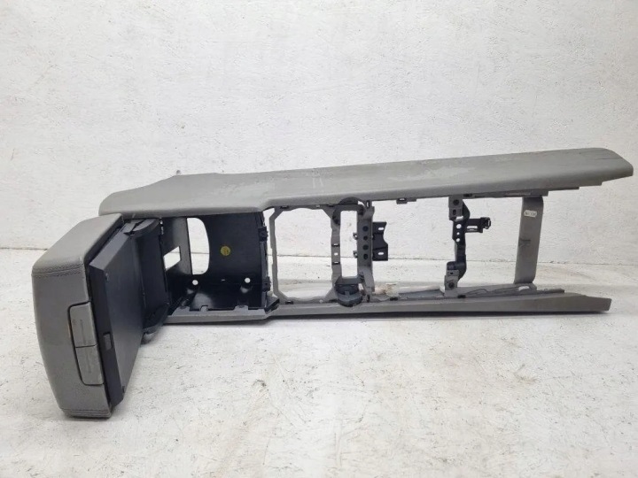 CONSOLE COCKPIT VW TOUAREG (7LA, 7L6, 7L7) 7L6863843 2.5L DIESEL 120KW 2007