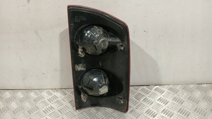 PHARE ARRIÈRE DODGE RAM III LIFT 06-09 55277303AB ORIGINAL GAUCHE POUCES