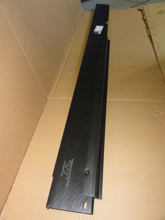 MOULURE GLISSIÈRE ROULEAUX PORTES MERCEDES SPRINTER A 906