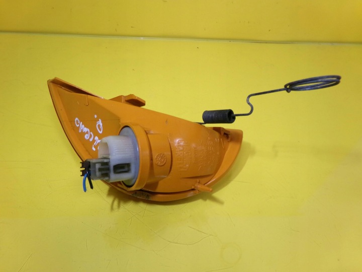 CLIGNOTANT CLIGNOTANT DROIT AVANT FIAT SEICENTO 38820748 NR145