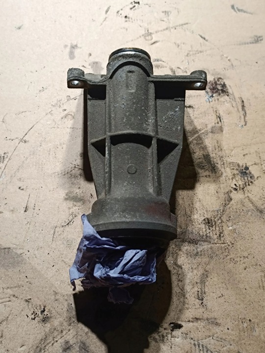 BMW X5 E70 2013 GAUCHE CÔTÉ FIXATION ROULEMENTS SUPPORTS ARBRE DE TRANSMISSION